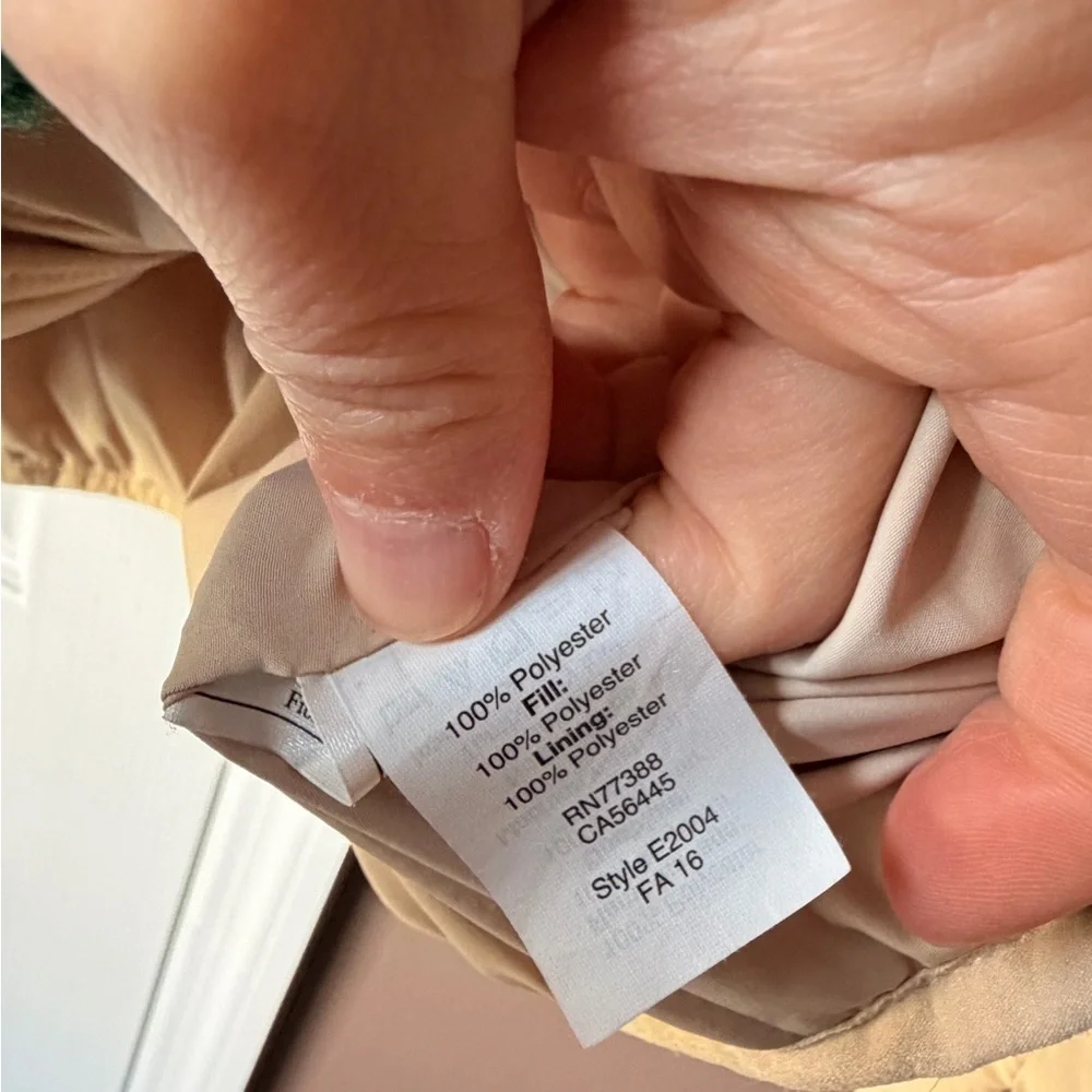 J CREW Quilted Cream Women's Jacket — make an offer! - Picture 5 of 8